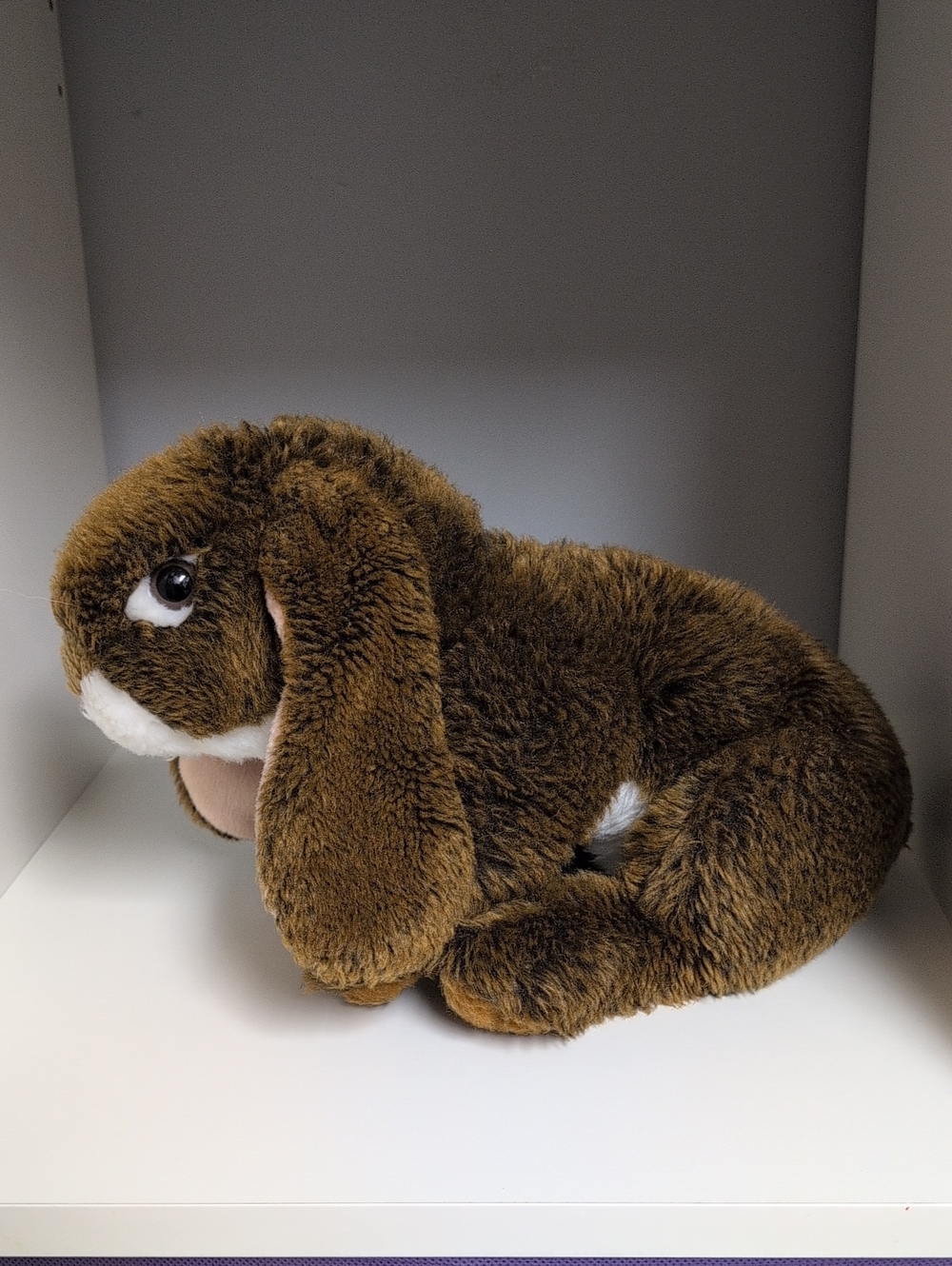 Animal Alley Lop Eared Bunny Rabbit Toys R Us 2007 Collectible Plush Crouching